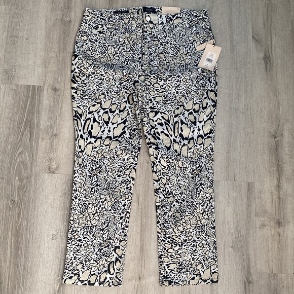 NWT NYDJ Sheri Slim Ankle Leopard Sateen Jeans - Picture 3 of 14